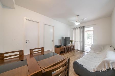 Apartamento à venda com 74m², 1 quarto e 1 vagaSala