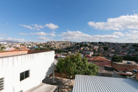 Casa à venda com 420m², 4 quartos e 4 vagas Casa à venda com 420m², 4 quartos e 4 vagasQuarto 2