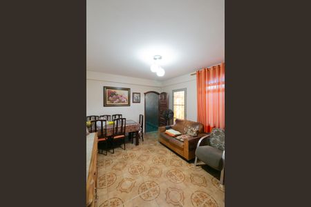 Casa à venda com 420m², 4 quartos e 4 vagas Casa à venda com 420m², 4 quartos e 4 vagasCopa