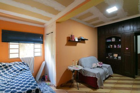 Casa à venda com 420m², 4 quartos e 4 vagas Casa à venda com 420m², 4 quartos e 4 vagasSuíte