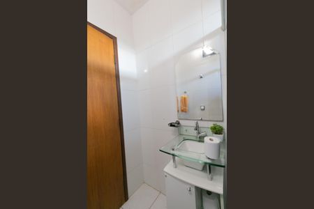 Casa à venda com 420m², 4 quartos e 4 vagas Casa à venda com 420m², 4 quartos e 4 vagasBanheiro 3