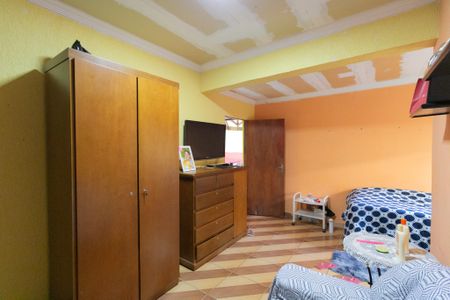 Casa à venda com 420m², 4 quartos e 4 vagas Casa à venda com 420m², 4 quartos e 4 vagasSuíte