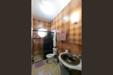 Casa à venda com 420m², 4 quartos e 4 vagas Casa à venda com 420m², 4 quartos e 4 vagasBanheiro da Suíte