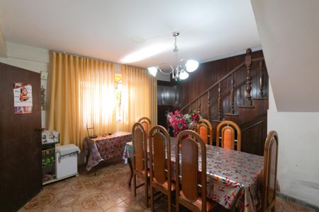 Casa à venda com 420m², 4 quartos e 4 vagas Casa à venda com 420m², 4 quartos e 4 vagasCopa