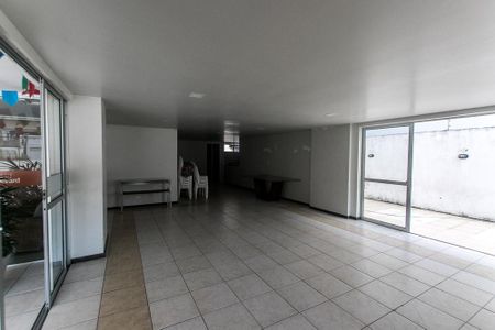 Apartamento para alugar com 70m², 3 quartos e 1 vaga Apartamento para alugar com 70m², 3 quartos e 1 vagaÁrea comum - Salão de festas