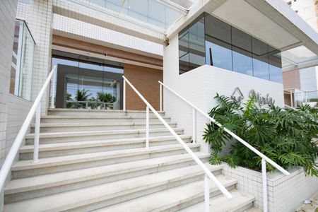 Apartamento para alugar com 55m², 1 quarto e 1 vagaFachada e portaria