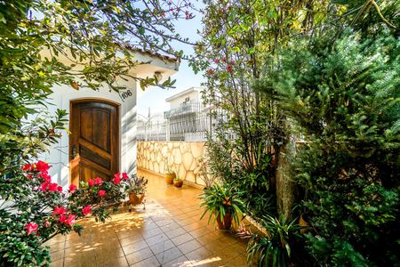 Casa à venda com 233m², 3 quartos e 2 vagasJardim