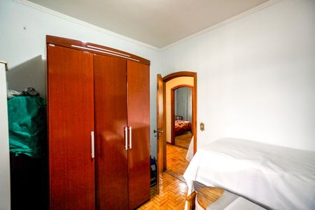 Casa à venda com 233m², 3 quartos e 2 vagasQuarto 02