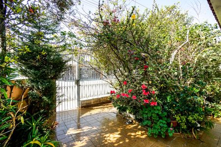 Casa à venda com 233m², 3 quartos e 2 vagasJardim