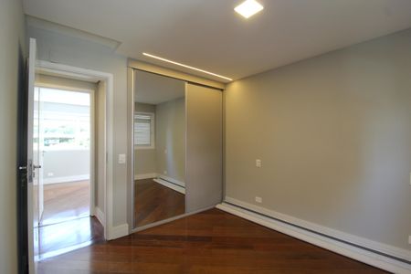 Apartamento à venda com 100m², 2 quartos e 1 vagaQuarto 1 - Suíte