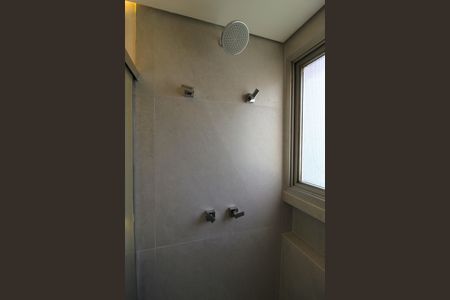 Apartamento à venda com 100m², 2 quartos e 1 vagaBanheiro da Suíte 2