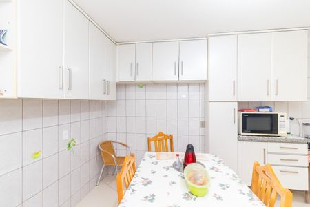 Casa à venda com 147m², 3 quartos e 1 vaga Casa à venda com 147m², 3 quartos e 1 vagaCozinha