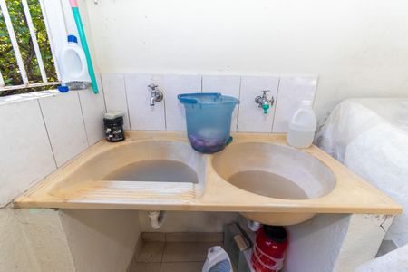 Casa à venda com 147m², 3 quartos e 1 vaga Casa à venda com 147m², 3 quartos e 1 vagaÁrea de Serviço