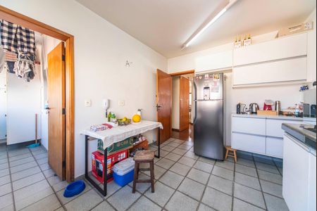 Apartamento para alugar com 145m², 2 quartos e 2 vagas Apartamento para alugar com 145m², 2 quartos e 2 vagasCozinha