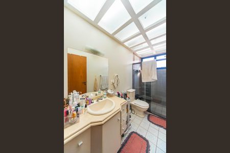 Apartamento para alugar com 145m², 2 quartos e 2 vagas Apartamento para alugar com 145m², 2 quartos e 2 vagasBanheiro Social