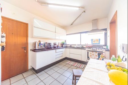 Apartamento para alugar com 145m², 2 quartos e 2 vagas Apartamento para alugar com 145m², 2 quartos e 2 vagasCozinha