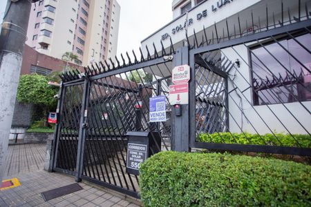 Apartamento à venda com 227m², 4 quartos e 3 vagas Apartamento à venda com 227m², 4 quartos e 3 vagasPlaca