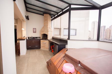 Apartamento à venda com 227m², 4 quartos e 3 vagas Apartamento à venda com 227m², 4 quartos e 3 vagasÁrea Gourmet