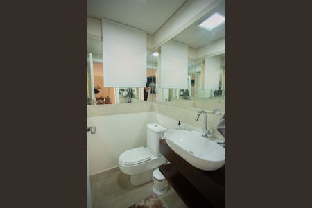 Apartamento à venda com 227m², 4 quartos e 3 vagas Apartamento à venda com 227m², 4 quartos e 3 vagasLavabo