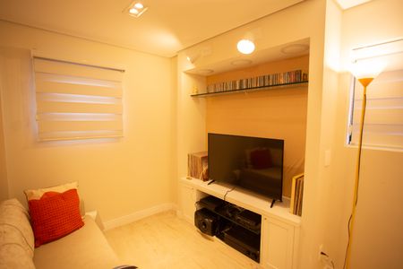 Apartamento à venda com 227m², 4 quartos e 3 vagas Apartamento à venda com 227m², 4 quartos e 3 vagasEscritório