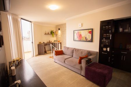 Apartamento à venda com 227m², 4 quartos e 3 vagas Apartamento à venda com 227m², 4 quartos e 3 vagasSala