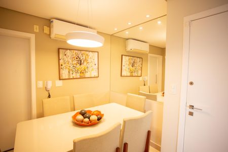 Apartamento à venda com 227m², 4 quartos e 3 vagas Apartamento à venda com 227m², 4 quartos e 3 vagasCozinha