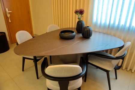 Apartamento para alugar com 2 quartos, 130m² em Vila Paris, Belo Horizonte