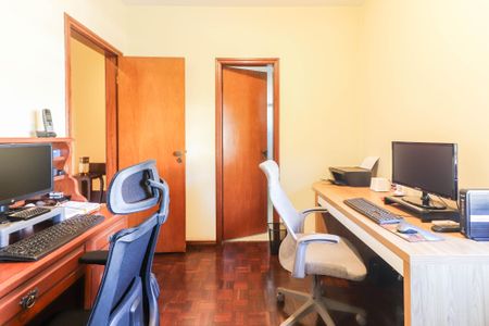 Casa à venda com 170m², 4 quartos e 4 vagas Casa à venda com 170m², 4 quartos e 4 vagasSuíte 02