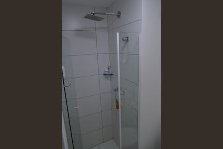 Apartamento à venda com 57m², 2 quartos e 1 vaga Apartamento à venda com 57m², 2 quartos e 1 vagaBanheiro
