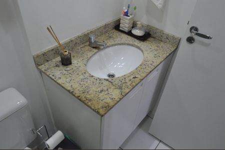 Apartamento à venda com 57m², 2 quartos e 1 vaga Apartamento à venda com 57m², 2 quartos e 1 vagaBanheiro da Suíte