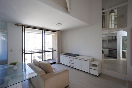 Apartamento para alugar com 2 quartos, 66m² em Vila Suzana, São Paulo