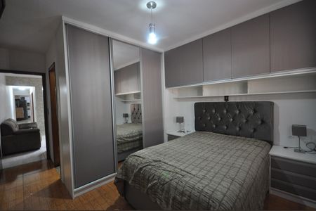 Casa à venda com 150m², 3 quartos e 4 vagas Suíte 