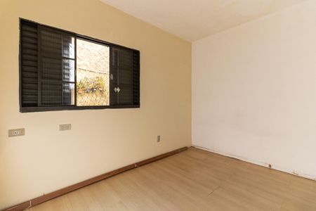 Casa à venda com 276m², 4 quartos e 4 vagas Casa à venda com 276m², 4 quartos e 4 vagasQuarto 2