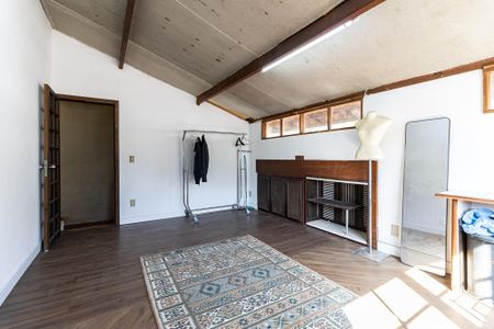 Casa à venda com 276m², 4 quartos e 4 vagas Casa à venda com 276m², 4 quartos e 4 vagasQuarto 1