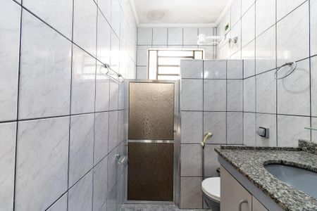 Casa à venda com 276m², 4 quartos e 4 vagas Casa à venda com 276m², 4 quartos e 4 vagasBanheiro da Suíte 2