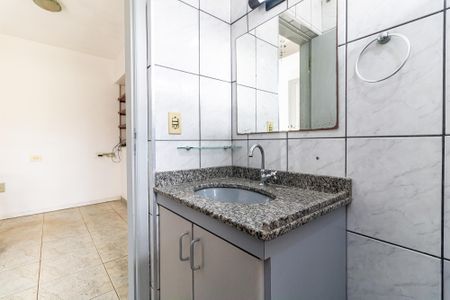 Casa à venda com 276m², 4 quartos e 4 vagas Casa à venda com 276m², 4 quartos e 4 vagasBanheiro Social