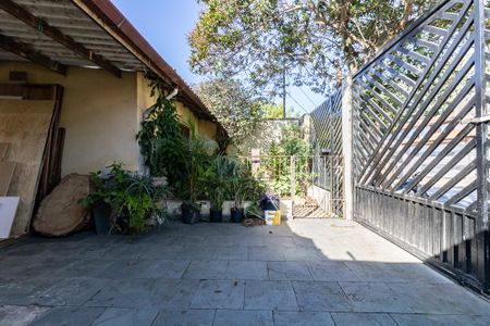 Casa à venda com 276m², 4 quartos e 4 vagas Casa à venda com 276m², 4 quartos e 4 vagasGaragem