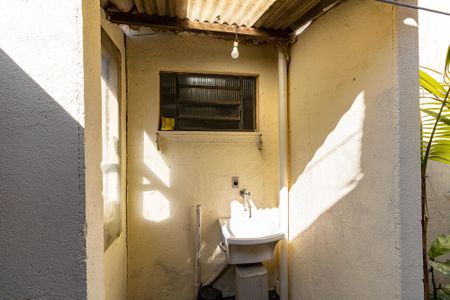 Casa à venda com 276m², 4 quartos e 4 vagas Casa à venda com 276m², 4 quartos e 4 vagasÁrea de Serviço