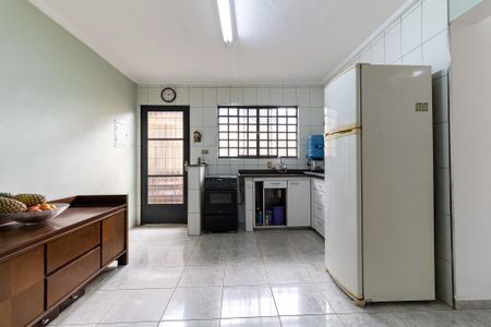 Casa à venda com 276m², 4 quartos e 4 vagas Casa à venda com 276m², 4 quartos e 4 vagasCozinha