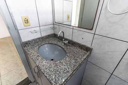 Casa à venda com 276m², 4 quartos e 4 vagas Casa à venda com 276m², 4 quartos e 4 vagasBanheiro Social