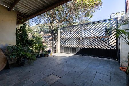 Casa à venda com 276m², 4 quartos e 4 vagas Casa à venda com 276m², 4 quartos e 4 vagasGaragem