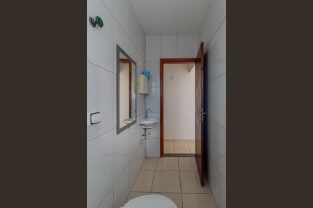 Casa para alugar com 70m², 2 quartos e sem vaga Casa para alugar com 70m², 2 quartos e sem vagaBanheiro