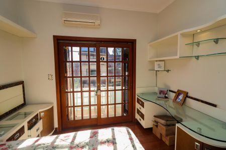 Casa de condomínio à venda com 300m², 4 quartos e 1 vagaQuarto 1