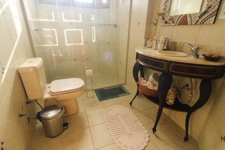 Casa de condomínio à venda com 300m², 4 quartos e 1 vagaBanheiro 1