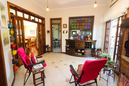 Casa de condomínio à venda com 300m², 4 quartos e 1 vagaVaranda