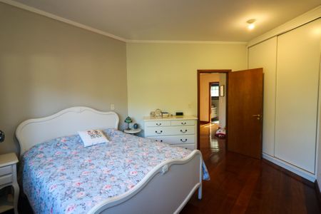 Casa de condomínio à venda com 300m², 4 quartos e 1 vagaSuíte 1