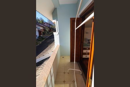 Casa de condomínio à venda com 300m², 4 quartos e 1 vagaSacada do Quarto 1