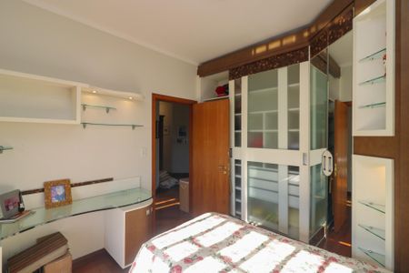 Casa de condomínio à venda com 300m², 4 quartos e 1 vagaQuarto 1