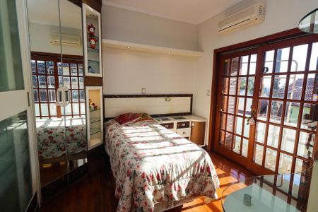 Casa de condomínio à venda com 300m², 4 quartos e 1 vagaQuarto 1