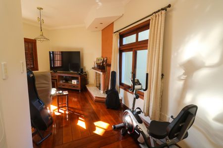 Casa de condomínio à venda com 300m², 4 quartos e 1 vagaSala de TV